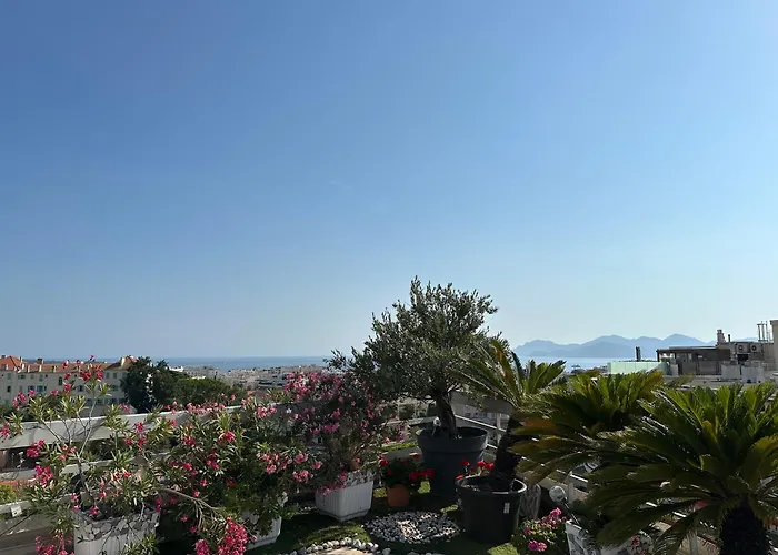 Cannes Croisette Sea & Sky