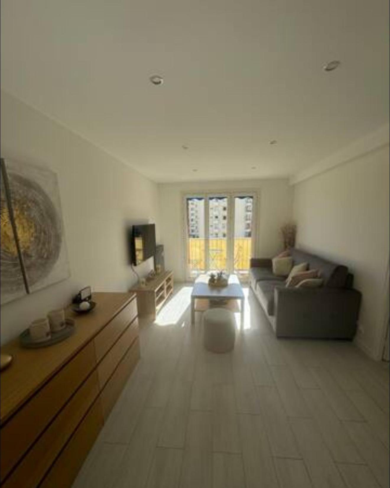 Cannes Croisette Sea & Sky Apartment